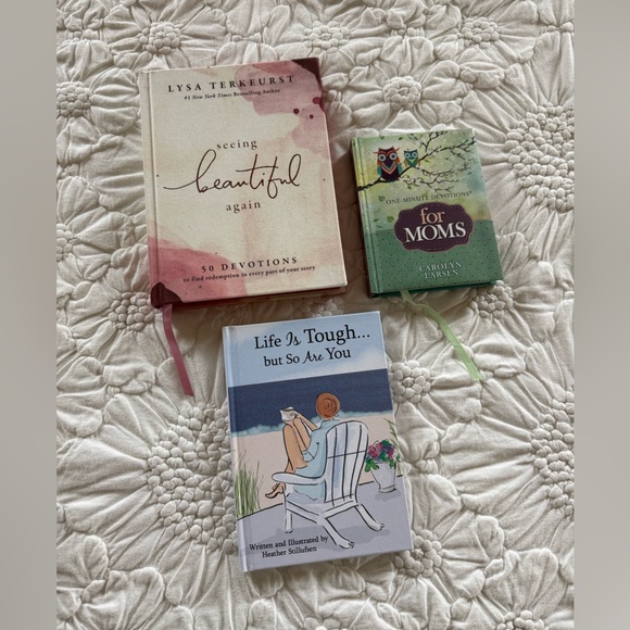 Book Bundle - Picture 1 of 9